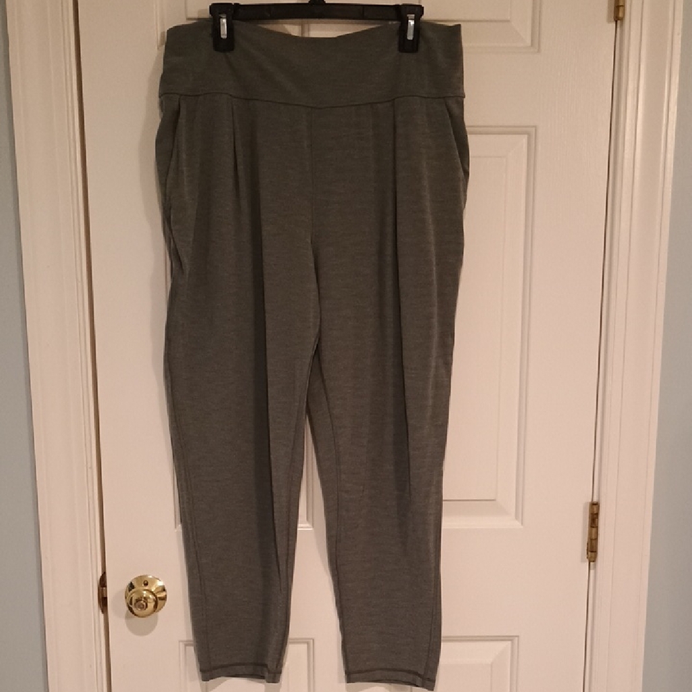 Athleta Elation High Rise Straight Leg Ankle Pants In Grey